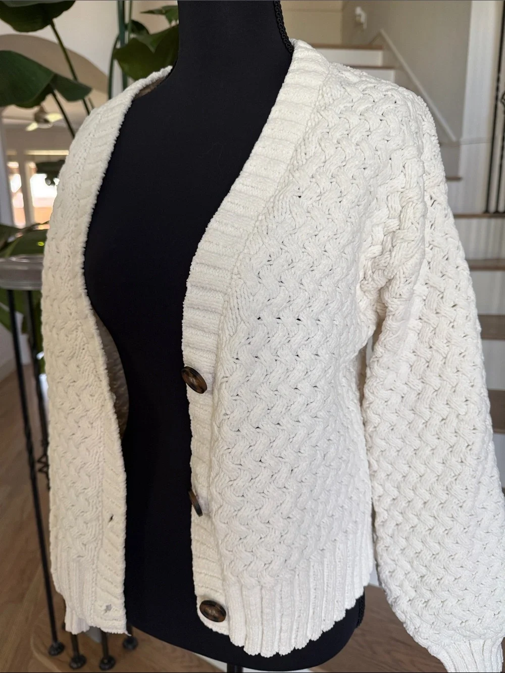 Pink Rose Cream Chunky Knit Button-Front Women's Cardigan (M)